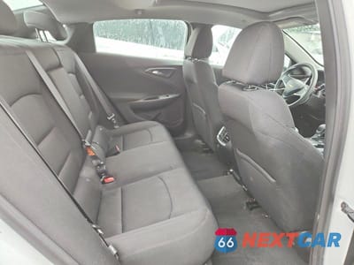 Zdjęcie 10 z 12 samochodu: 2021 CHEVROLET MALIBU LT VIN:1G1ZD5ST2MF045890 - miniatura