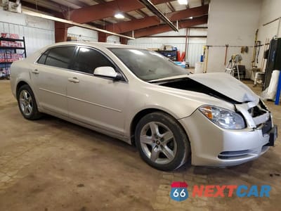 Czwarte zdjęcie samochodu z boku: 2010 CHEVROLET MALIBU 1LT VIN:1G1ZC5EB7AF192658 - miniatura