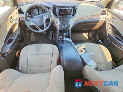 Zdjęcie 8 z 13 samochodu: 2016 HYUNDAI SANTA FE SPORT 2.4L VIN:5XYZT3LB2GG378905 - miniatura