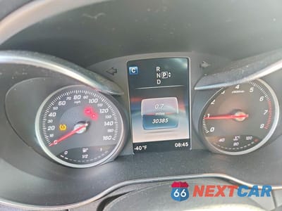 Zdjęcie 9 z 12 samochodu: 2015 MERCEDES-BENZ C 400 4MATIC VIN:55SWF6GB6FU032379 - miniatura
