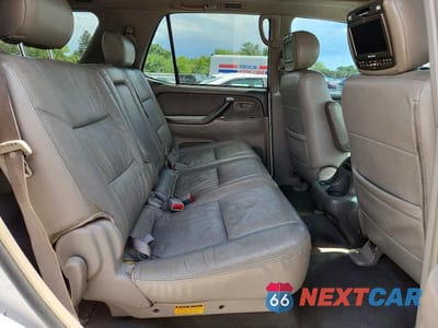 Zdjęcie 11 z 13 samochodu: 2005 TOYOTA SEQUOIA SR5 VIN:5TDZT34A75S263464 - miniatura