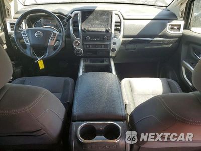 Zdjęcie 8 z 13 samochodu: 2021 NISSAN TITAN SV VIN:1N6AA1ED1MN511614 - miniatura