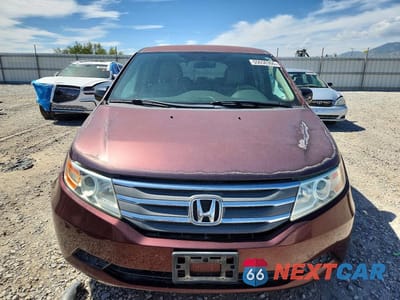 Piąte zdjęcie samochodu w środku: 2011 HONDA ODYSSEY EX VIN:5FNRL5H44BB033106 - miniatura
