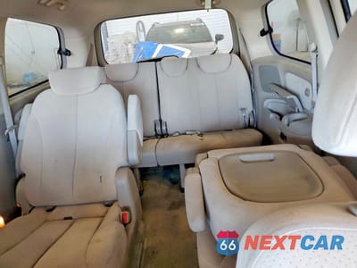 Zdjęcie 10 z 13 samochodu: 2007 HYUNDAI ENTOURAGE GLS VIN:KNDMC233X76014571 - miniatura