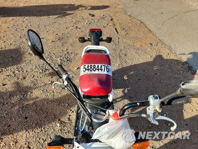 Piąte zdjęcie samochodu w środku: 2014 HONDA NPS50 VIN:JH2AF5819EK204683 - miniatura