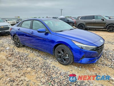 Czwarte zdjęcie samochodu z boku: 2023 HYUNDAI ELANTRA SEL VIN:KMHLM4AG4PU604640 - miniatura