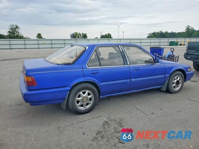 Trzecie zdjęcie samochodu z tyłu: 1989 HONDA ACCORD SEI VIN:1HGCA5658KA109461 - miniatura