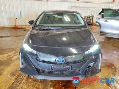 Piąte zdjęcie samochodu w środku: 2021 TOYOTA PRIUS PRIME LE VIN:JTDKAMFP0M3189965 - miniatura