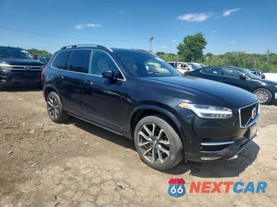 Czwarte zdjęcie samochodu z boku: 2016 VOLVO XC90 T6 VIN:YV4A22PK6G1021812 - miniatura