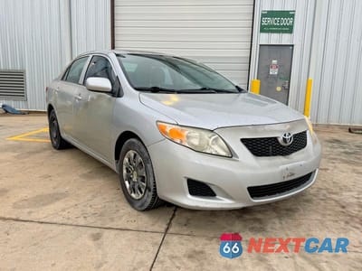 2010 TOYOTA COROLLA LE 1NXBU4EE6AZ308627 - główne zdjęcie licytacji z USA - miniatura