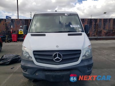 Piąte zdjęcie samochodu w środku: 2015 MERCEDES-BENZ SPRINTER 2500 VIN:WD3PE7DCXF5981098 - miniatura