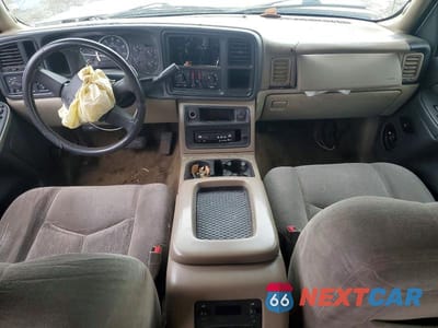 Zdjęcie 8 z 13 samochodu: 2003 CHEVROLET SUBURBAN C1500 VIN:3GNEC16Z33G128748 - miniatura