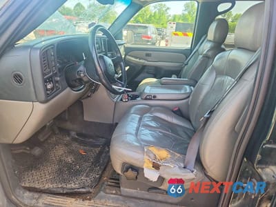Zdjęcie 7 z 13 samochodu: 2002 CHEVROLET SUBURBAN K1500 VIN:3GNFK16Z32G314294 - miniatura