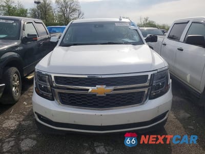 Piąte zdjęcie samochodu w środku: 2016 CHEVROLET SUBURBAN K1500 LT VIN:1GNSKHKC0GR108902 - miniatura