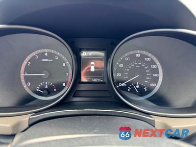 Zdjęcie 8 z 13 samochodu: 2017 HYUNDAI SANTA FE SE VIN:KM8SMDHF6HU209448 - miniatura
