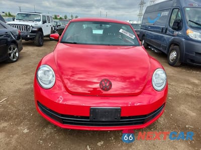 Piąte zdjęcie samochodu w środku: 2012 VOLKSWAGEN BEETLE VIN:3VWJP7ATXCM602176 - miniatura