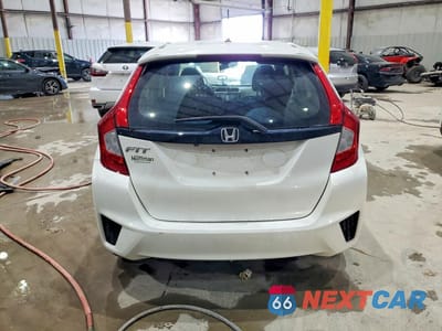 Zdjęcie 6 z 12 samochodu: 2016 HONDA FIT LX VIN:JHMGK5H57GX025533 - miniatura