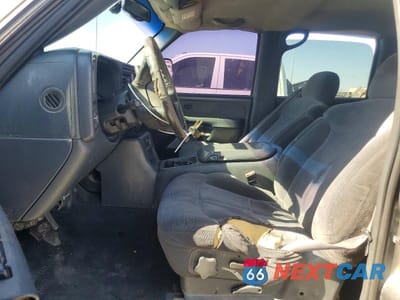 Zdjęcie 7 z 13 samochodu: 2002 CHEVROLET SILVERADO C2500 HEAVY DUTY VIN:1GCHC23G22F107713 - miniatura