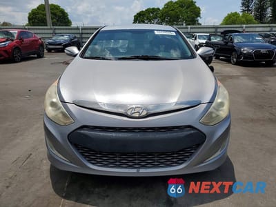 Piąte zdjęcie samochodu w środku: 2014 HYUNDAI SONATA HYBRID VIN:KMHEC4A48EA112287 - miniatura