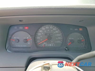 Zdjęcie 9 z 12 samochodu: 2002 MERCURY GRAND MARQUIS LS VIN:2MEFM75W32X654854 - miniatura
