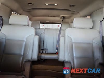 Zdjęcie 10 z 14 samochodu: 2020 CHEVROLET SUBURBAN C1500 LT VIN:1GNSCHKC4LR195744 - miniatura