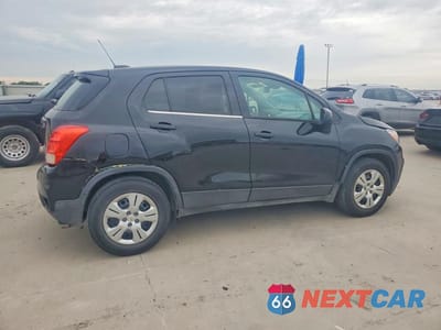 Trzecie zdjęcie samochodu z tyłu: 2017 CHEVROLET TRAX LS VIN:3GNCJKSBXHL284781 - miniatura
