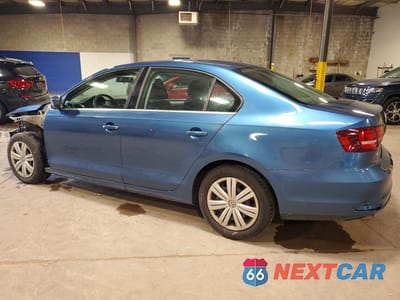 Drugie zdjęcie samochodu z przodu: 2017 VOLKSWAGEN JETTA S VIN:3VW2B7AJXHM328230 - miniatura