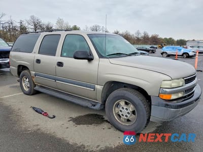 Czwarte zdjęcie samochodu z boku: 2002 CHEVROLET SUBURBAN C1500 VIN:3GNEC16Z12G316036 - miniatura