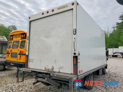 Trzecie zdjęcie samochodu z tyłu: 2020 ISUZU NPR HD VIN:JALC4W160L7010884 - miniatura