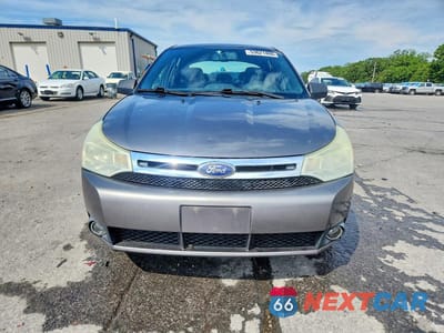 Piąte zdjęcie samochodu w środku: 2011 FORD FOCUS SE VIN:1FAHP3FN5BW128923 - miniatura