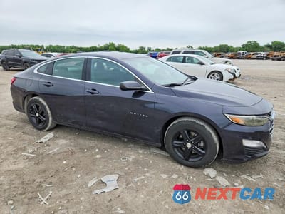 Czwarte zdjęcie samochodu z boku: 2022 CHEVROLET MALIBU LT VIN:1G1ZD5ST9NF175392 - miniatura