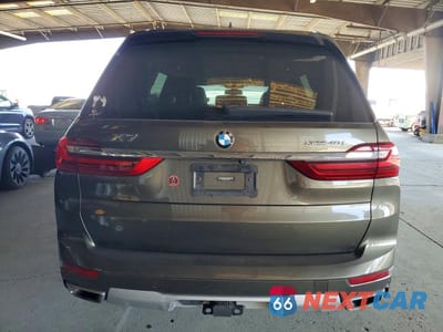 Zdjęcie 6 z 14 samochodu: 2021 BMW X7 XDRIVE40I VIN:5UXCW2C01M9E73475 - miniatura