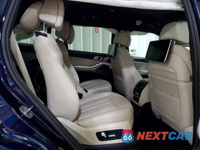 Zdjęcie 11 z 14 samochodu: 2021 BMW X7 ALPINA XB7 VIN:5UXCX6C19M9F64264 - miniatura