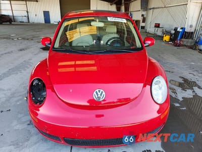 Piąte zdjęcie samochodu w środku: 2010 VOLKSWAGEN NEW BEETLE VIN:3VWRG3AG6AM023388 - miniatura
