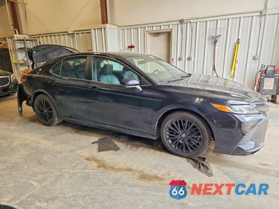 Czwarte zdjęcie samochodu z boku: 2019 TOYOTA CAMRY SE VIN:4T1B11HKXKU246384 - miniatura