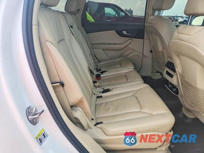 Zdjęcie 10 z 12 samochodu: 2017 AUDI Q7 VIN:WA1LAAF78HD044461 - miniatura