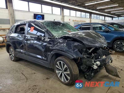 Czwarte zdjęcie samochodu z boku: 2024 VOLKSWAGEN TAOS SE VIN:3VVSX7B28RM008404 - miniatura