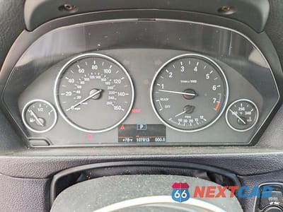 Zdjęcie 9 z 13 samochodu: 2016 BMW 320 XI VIN:WBA8E5G53GNU21479 - miniatura
