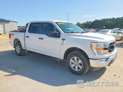 Czwarte zdjęcie samochodu z boku: 2021 FORD F150 SUPERCREW VIN:1FTEW1EB1MKF05334 - miniatura