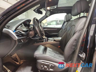 Zdjęcie 7 z 13 samochodu: 2017 BMW X5 XDRIVE50I VIN:5UXKR6C52H0J83811 - miniatura
