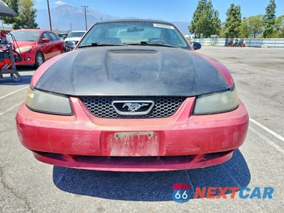 Piąte zdjęcie samochodu w środku: 2001 FORD MUSTANG VIN:1FAFP40451F203583 - miniatura