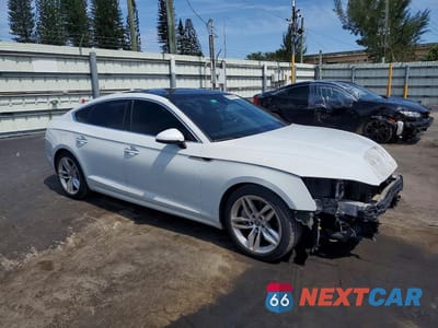 Czwarte zdjęcie samochodu z boku: 2019 AUDI A5 PREMIUM PLUS VIN:WAUBNCF5XKA006719 - miniatura