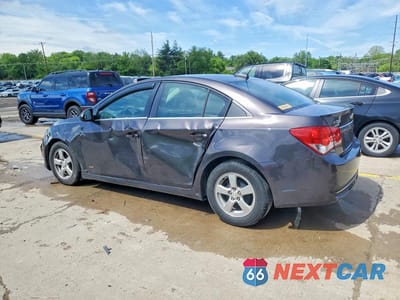 Drugie zdjęcie samochodu z przodu: 2015 CHEVROLET CRUZE LT VIN:1G1PC5SB7F7257327 - miniatura