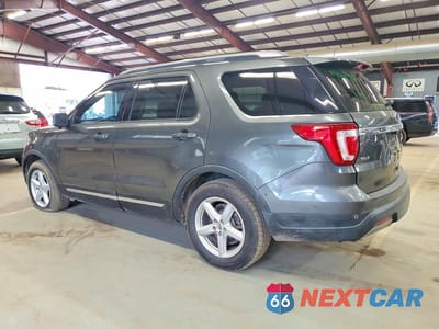 Drugie zdjęcie samochodu z przodu: 2019 FORD EXPLORER XLT VIN:1FM5K7D86KGA71833 - miniatura