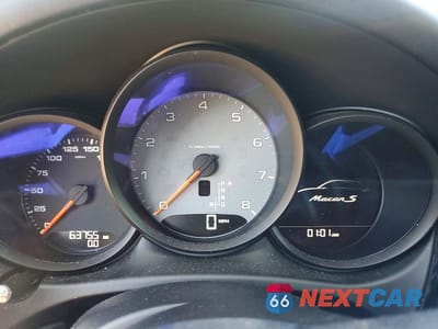 Zdjęcie 9 z 12 samochodu: 2018 PORSCHE MACAN S VIN:WP1AB2A56JLB34014 - miniatura
