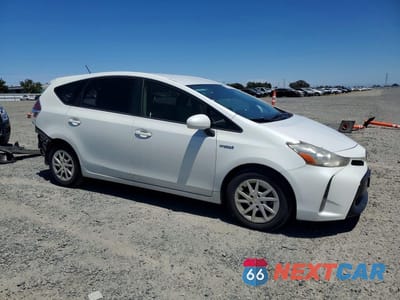 Czwarte zdjęcie samochodu z boku: 2016 TOYOTA PRIUS V THREE VIN:JTDZN3EU7GJ053319 - miniatura