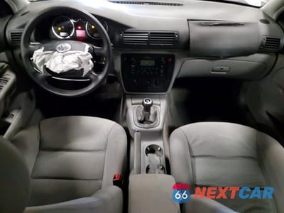 Zdjęcie 8 z 14 samochodu: 2004 VOLKSWAGEN PASSAT GLS VIN:WVWVD63B44E296238 - miniatura