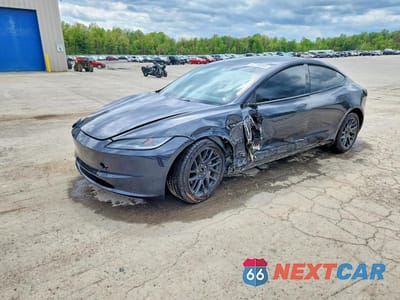 2025 TESLA MODEL 3 5YJ3E1EB7SF993872 - główne zdjęcie licytacji z USA - miniatura