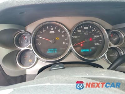 Zdjęcie 9 z 12 samochodu: 2007 CHEVROLET SILVERADO K2500 HEAVY DUTY VIN:1GCHK23K57F551375 - miniatura