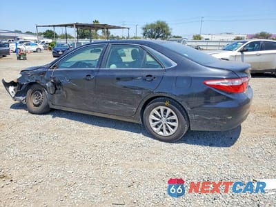 Drugie zdjęcie samochodu z przodu: 2015 TOYOTA CAMRY LE VIN:4T4BF1FK5FR444936 - miniatura